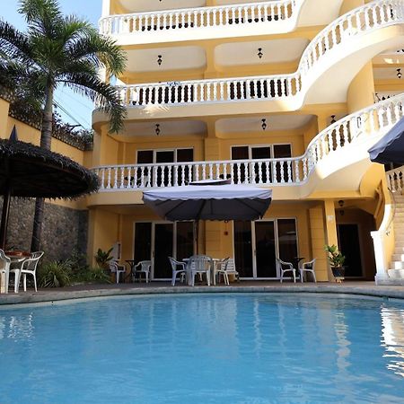 Mermaid Resort And Dive Center بويرتو غاليرا المظهر الخارجي الصورة