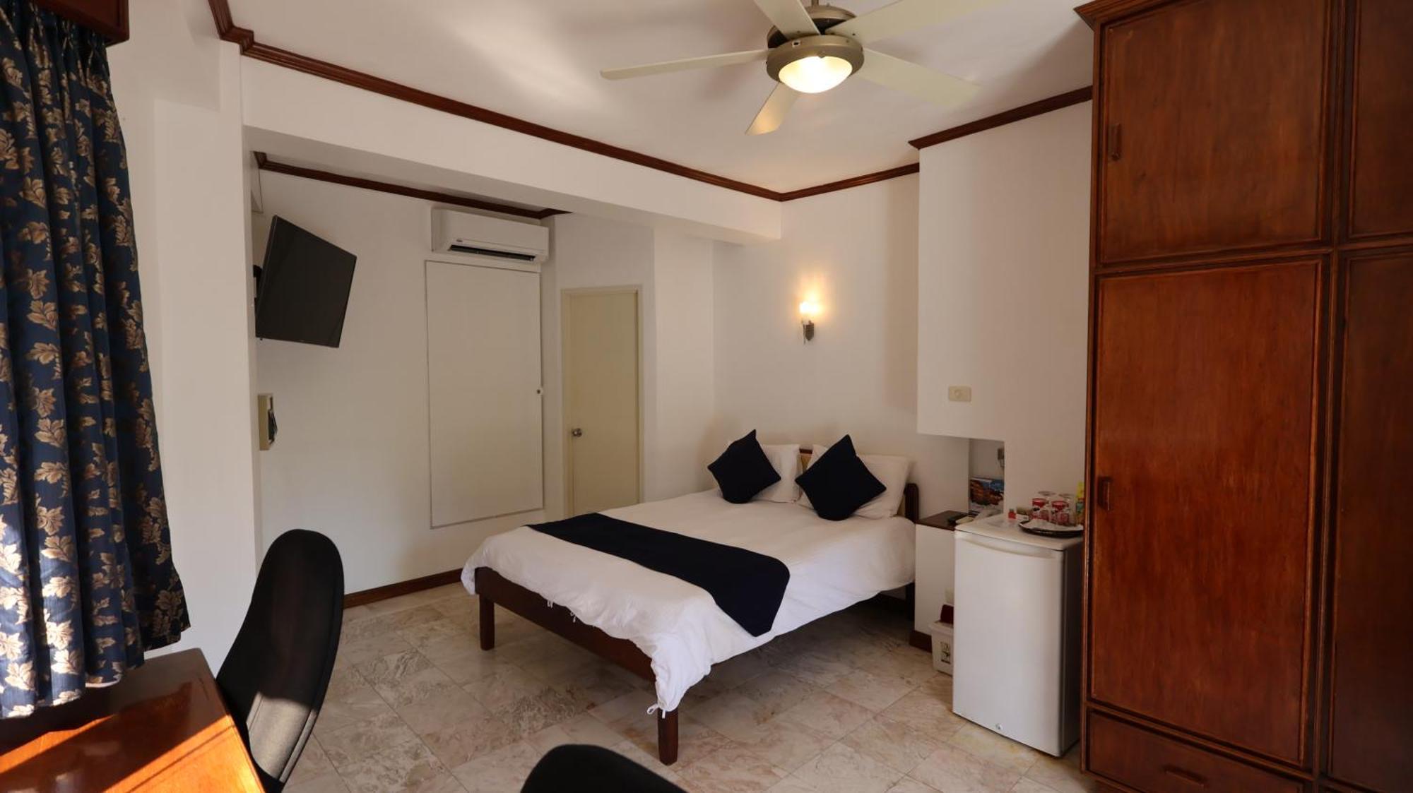 Mermaid Resort And Dive Center بويرتو غاليرا المظهر الخارجي الصورة