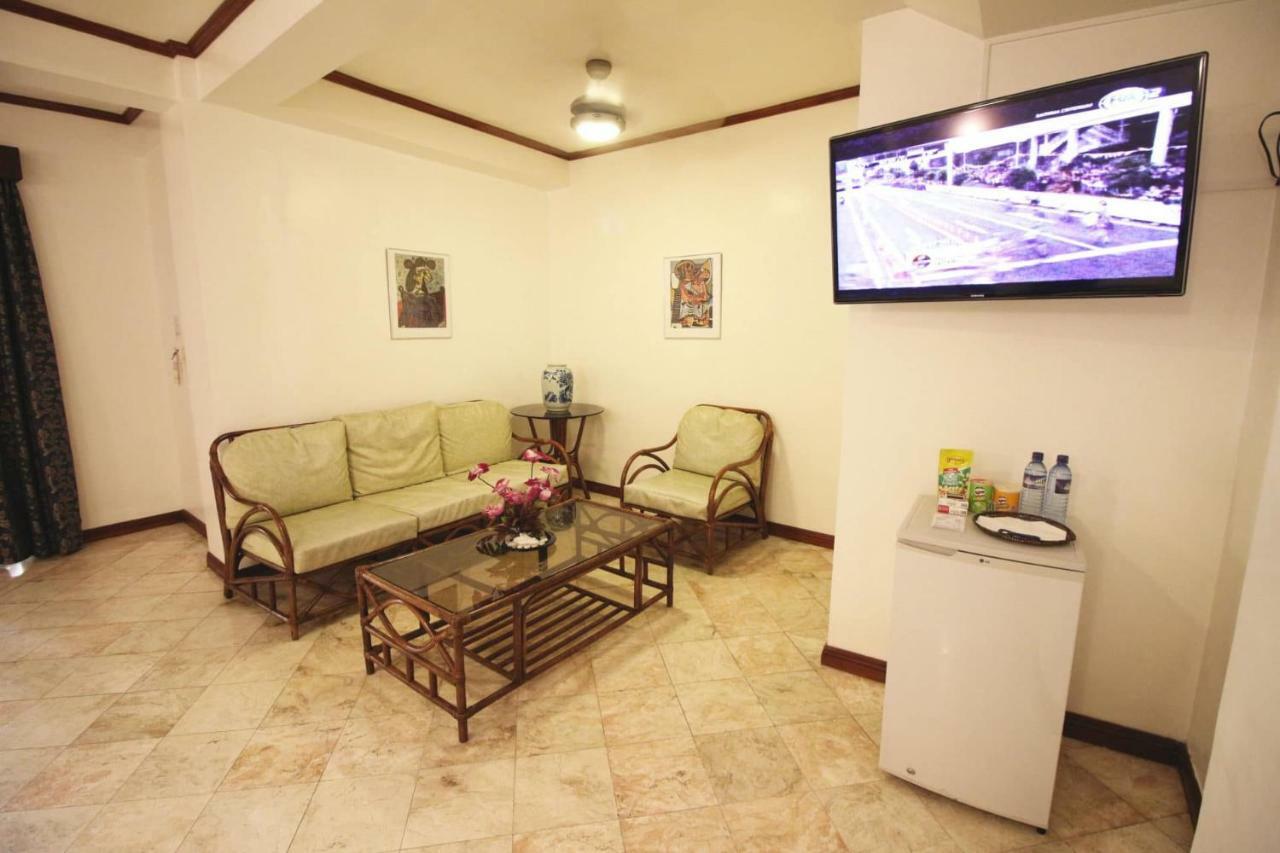 Mermaid Resort And Dive Center بويرتو غاليرا المظهر الخارجي الصورة
